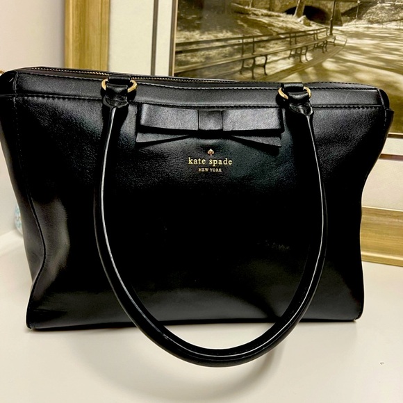 Kate Spade Satchel Tote with Shoulder Straps Gold Hardware and Zipper Closure - Picture 6 of 17